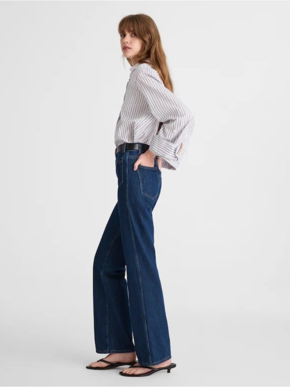 Madewell “The Cleo” Straight Jean in Dark Blue Wash